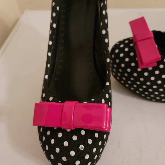 High heel shoes - Picture 3 of 4